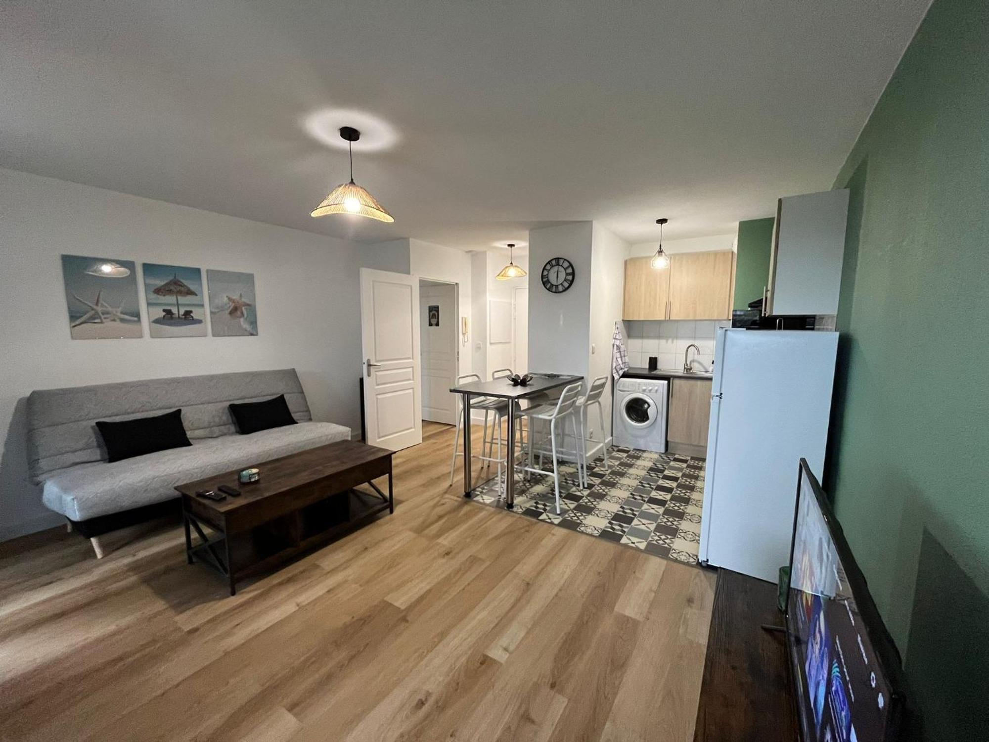 Appartement Avec Jardin A Rochefort Extérieur photo